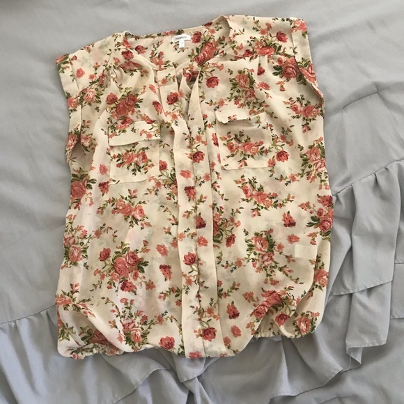 Rose pattern blouse - Picture 2 of 3